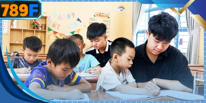 Chương trình giáo dục giúp trẻ em nghèo có thêm điều kiện học tập tốt hơn